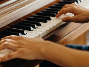 Piano - Gülnur Ünlütürk - Armoni - Gülnur Ünlütürk Solfej ve Müzik Teorisi - Gülnur Ünlütürk - musichool-muzik-egitim-pazaryeri